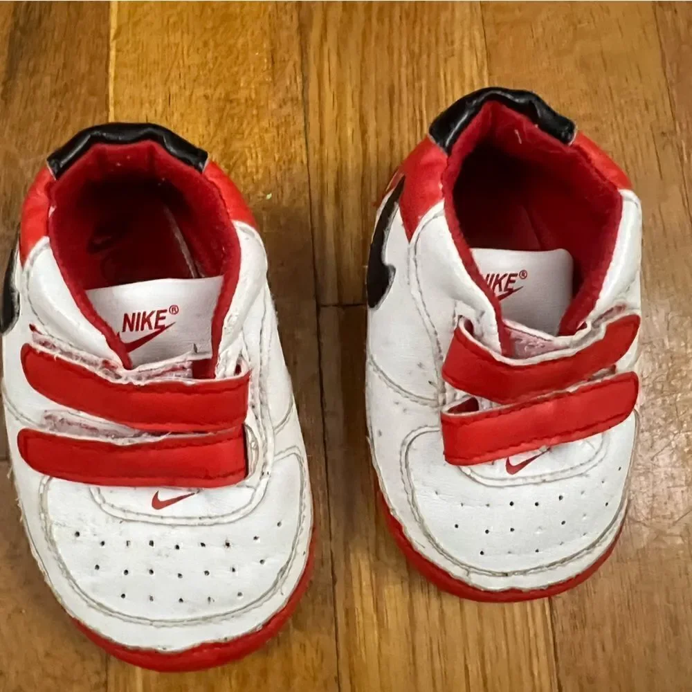 Vintage Nike Velcro Baby Booties